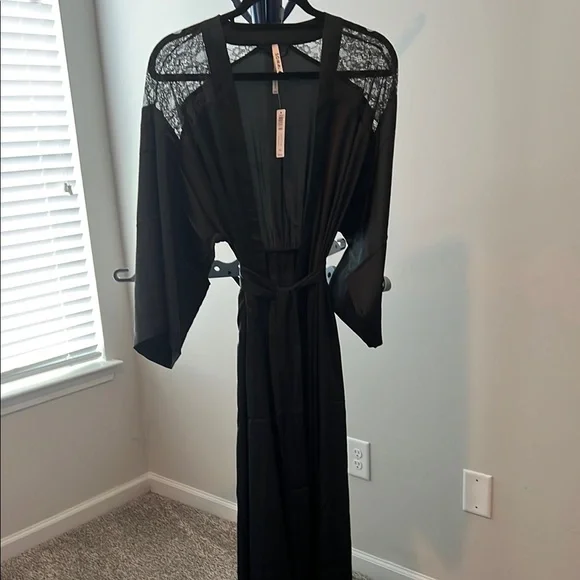 Soma Charcoal Lace Accent Robe